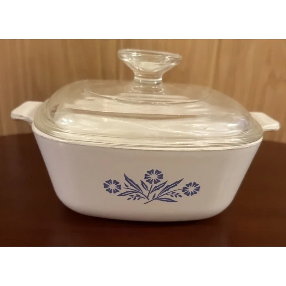 Corning Ware P-1 1/2-B Blue Cornflower Casserole Dish W/ Pyrex A-7-C Lid Vintage